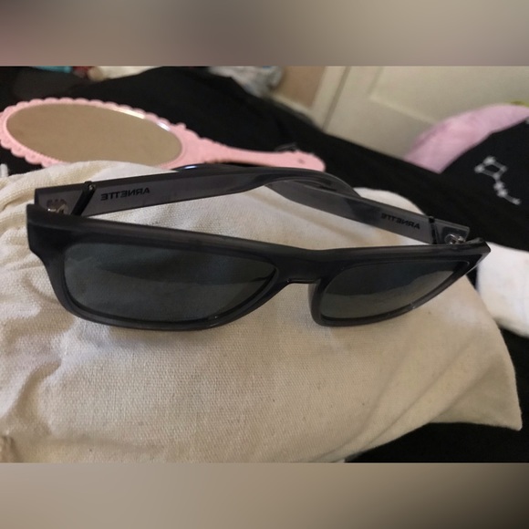 Arnette shades 🕶 - Picture 1 of 7